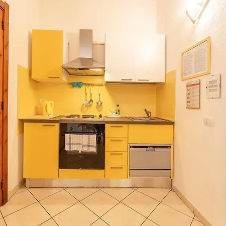 Yellow House, 130m To Southsardiniaholidays فورت فيليدج